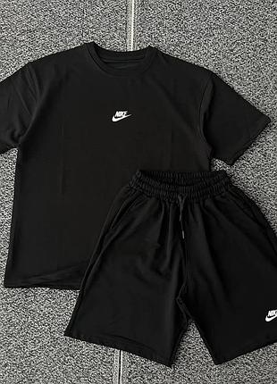 Чоловічий літній комплект шорти та футболка nike