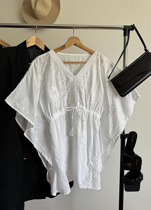 Пляжна вишита сукня туніка накидка