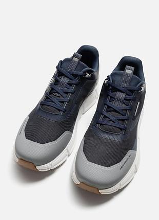 Чоловічі кросівки zara