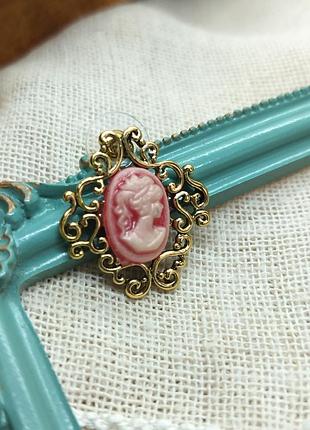 Нежные серьги камея 2