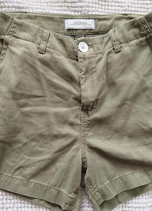 Женские шорты zara с вышивкой