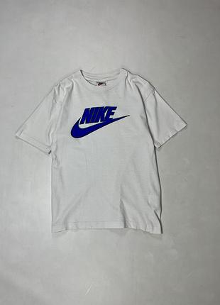 Nike vintage розмір s як нова!!! оригінальна біла вінтажна футболка