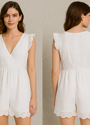 Комбінезон вільного крою  з шортами та кишенями