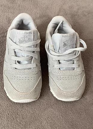 Дитячі кросівочки reebok сріблястого кольору