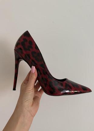 Туфлі гострий носок принт