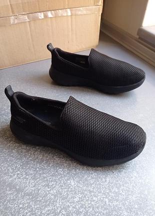 Кросівки сліпони skechers gowalk