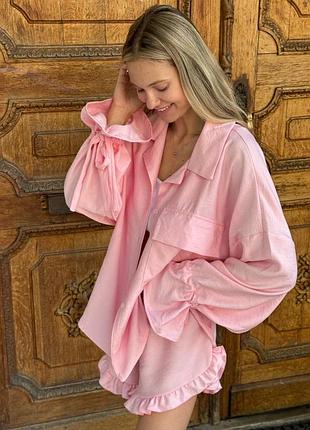 Нежный костюм из льна шорты с рюшами оверсайз