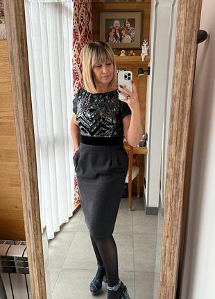 Сукня з вишивкою