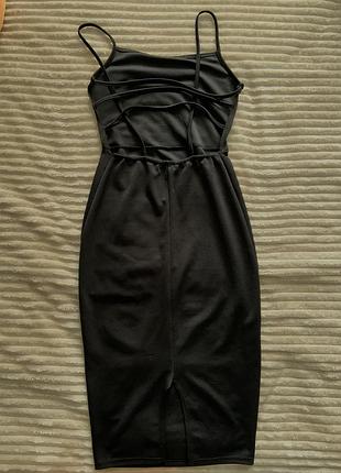 Сукня чорного кольору