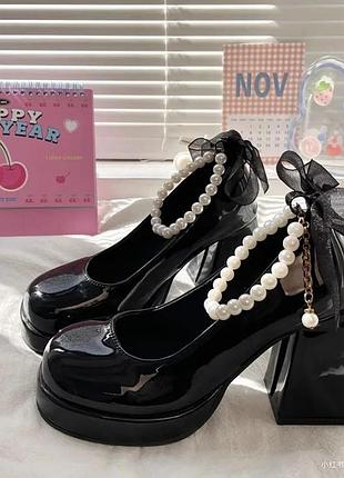 Продаю туфлі такі як на фото (фото не мої)