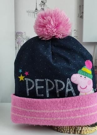 Демисезонная шапка для девочки