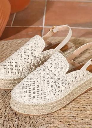 Женские босоножки 2 цвета