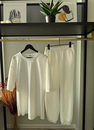 Женский костюм спортивный летний свободного кроя оверсайз брюки джоггеры джоггеры и футболка удлиненная базовый