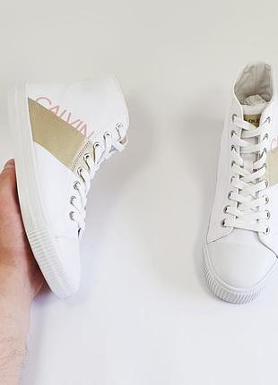 Високі жіночі кеди