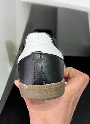 Adidad samba 4