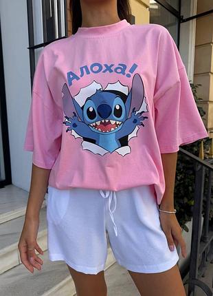 Рожева жіноча футболка з малюнком