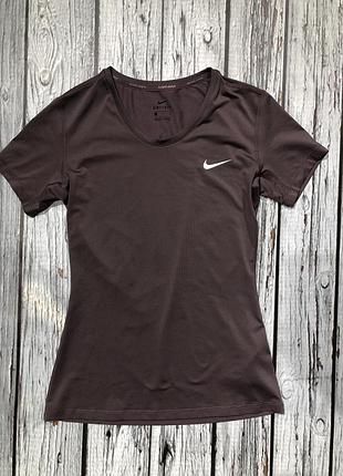 Футболка жіноча "nike".