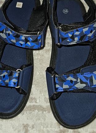 Новые босоножки жля мальчика, р. 38