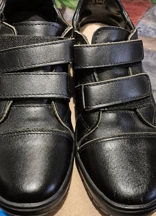 Кожаные детские туфли