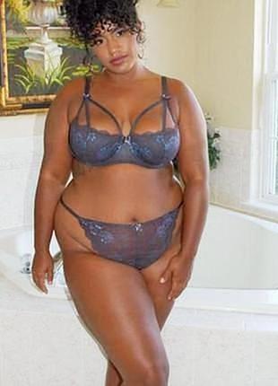 Кружевные стринги 56-58 размера