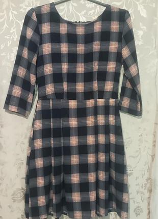 Жіноча сукня