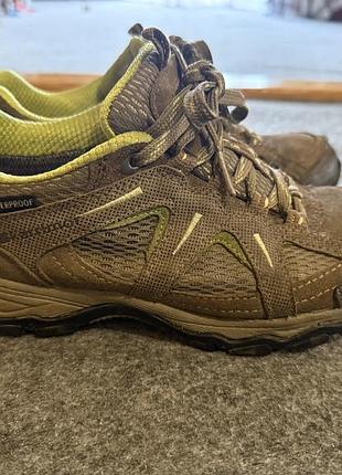 Трекінгові водонепроникні фірмові кросівки ботинки