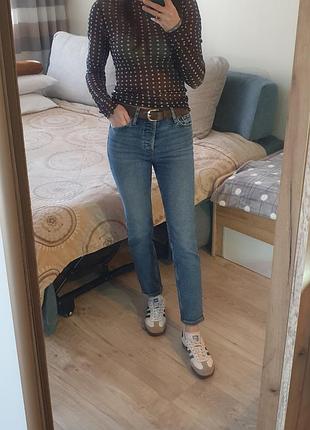 Джинсы женские, брюки, брюки. размер xs-s.
состояние идеальное, без дефектов. подойдут на рост до 160 см. ткани очень хорошее 😊