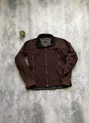 Жіноча куртка arcteryx