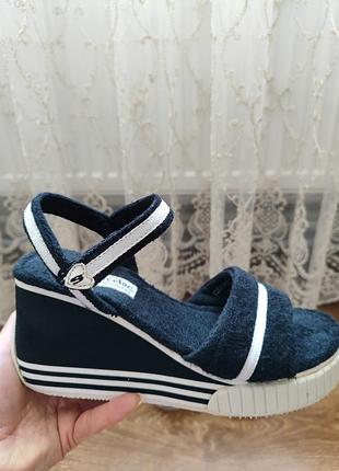 Оригинальные эксклюзивные босоножки на танкетке, бренд skechers, размер 39