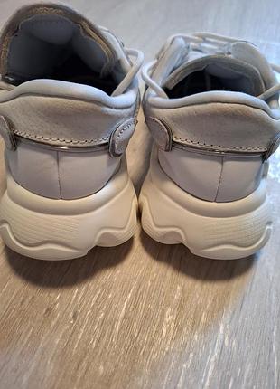 Кроссовки adidas 34р. 8