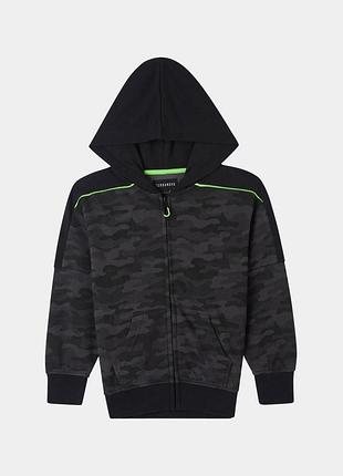 Кофта на замку