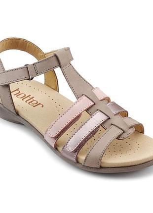 Шкіряні босоніжки hotter 39,5 розміру в ідеальному стані