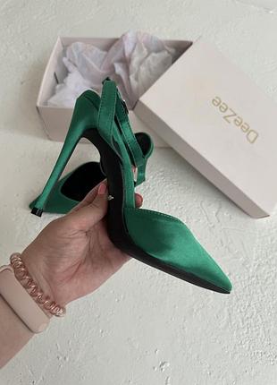 Туфлі босоніжки deezee зелені