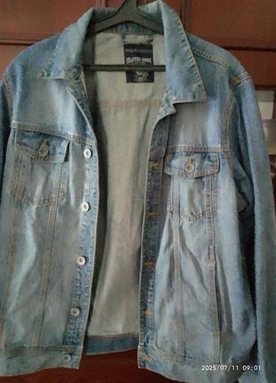 Чоловіча джинсова куртка