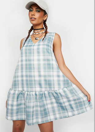 Стильное платье с этикеткой day street