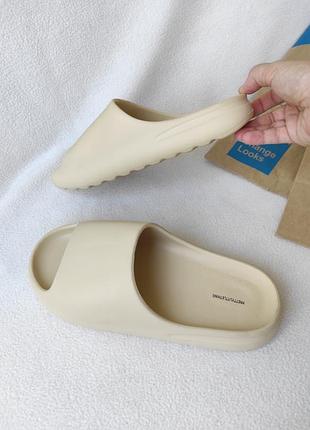 Шлепанцы сланцы на танкетке платформе prettylittlething на р. 38 - 39