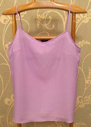 Очень красивая и стильная брендовая блузка-маечка сиреневого цвета
