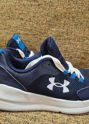 Кросівки under armour  на хлопчика р. 35,5