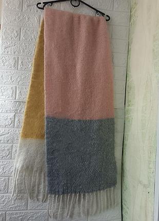 Теплый красивый шарф