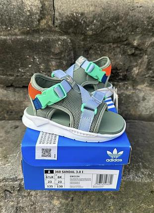 Дитячі санадалі adidas оригінал