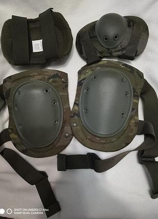 Наколенники, налокотники. защита коленей и локтей военный