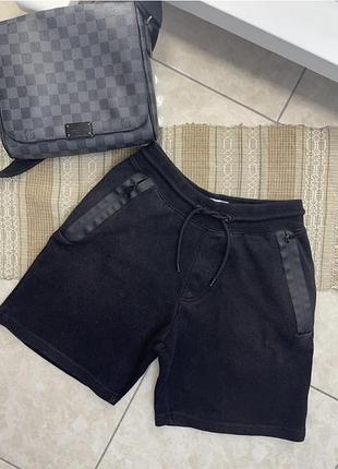 Шорти bershka