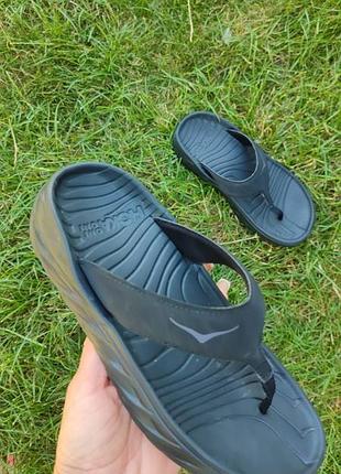 В'єтнамки hoka