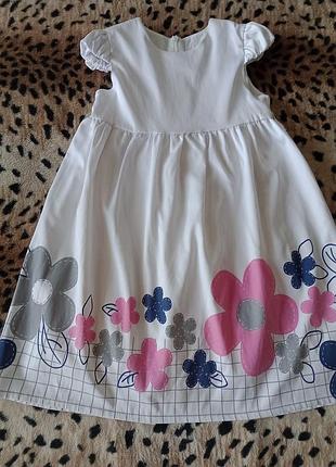 Отличное платье на рост 128см