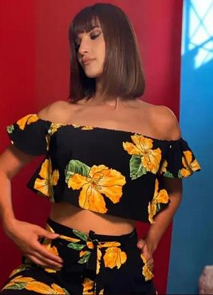 Розпродаж 2+1 шікарний топ  в квіти