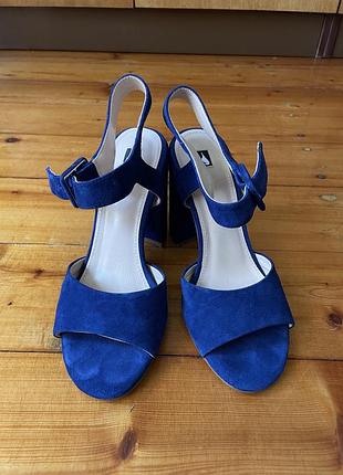 Замшеві босоніжки синього кольору, luciano carvari