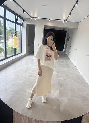 Базова футболка оверсайз