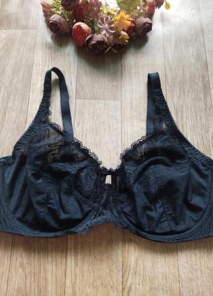 Шикарный бюстгальтер с кружевом tu