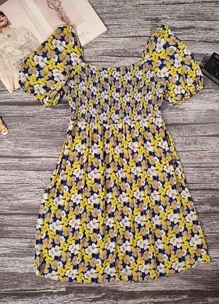 Женское платье