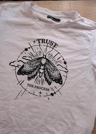 Футболка белая